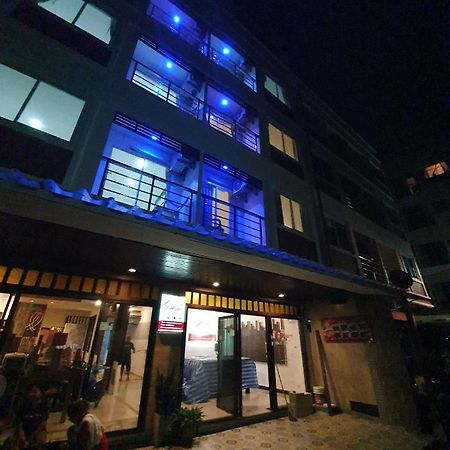 At Home Hotel Patong Екстер'єр фото