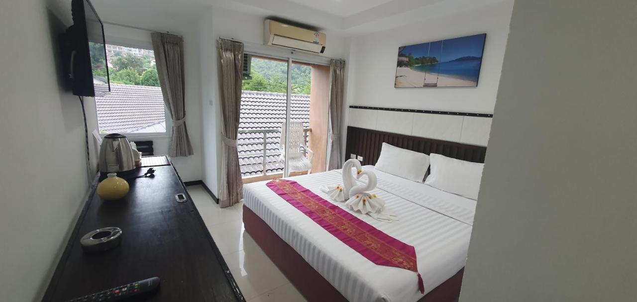 At Home Hotel Patong Екстер'єр фото